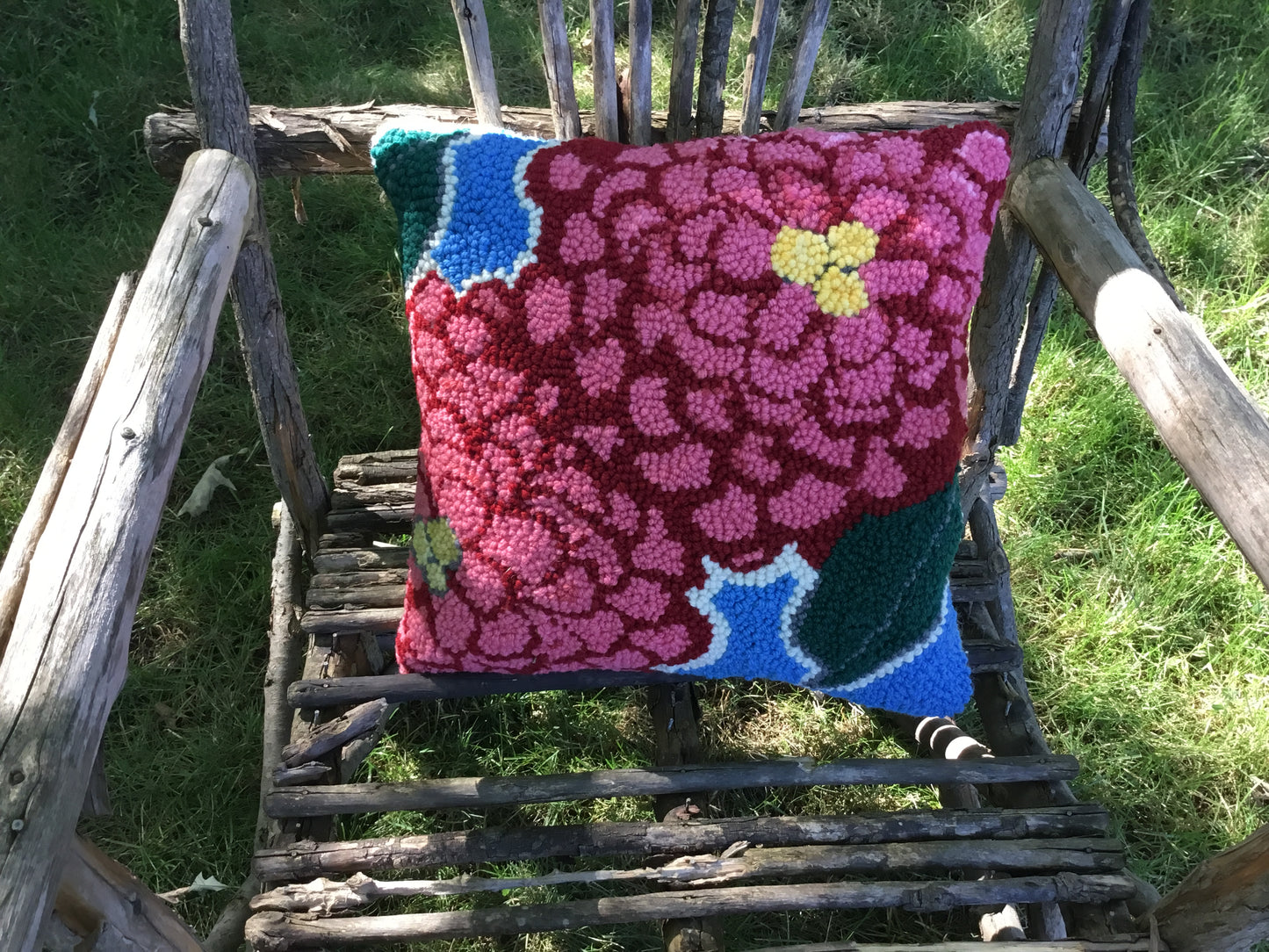 Dahlia Flower - Pillow Kit - Oxford Punch