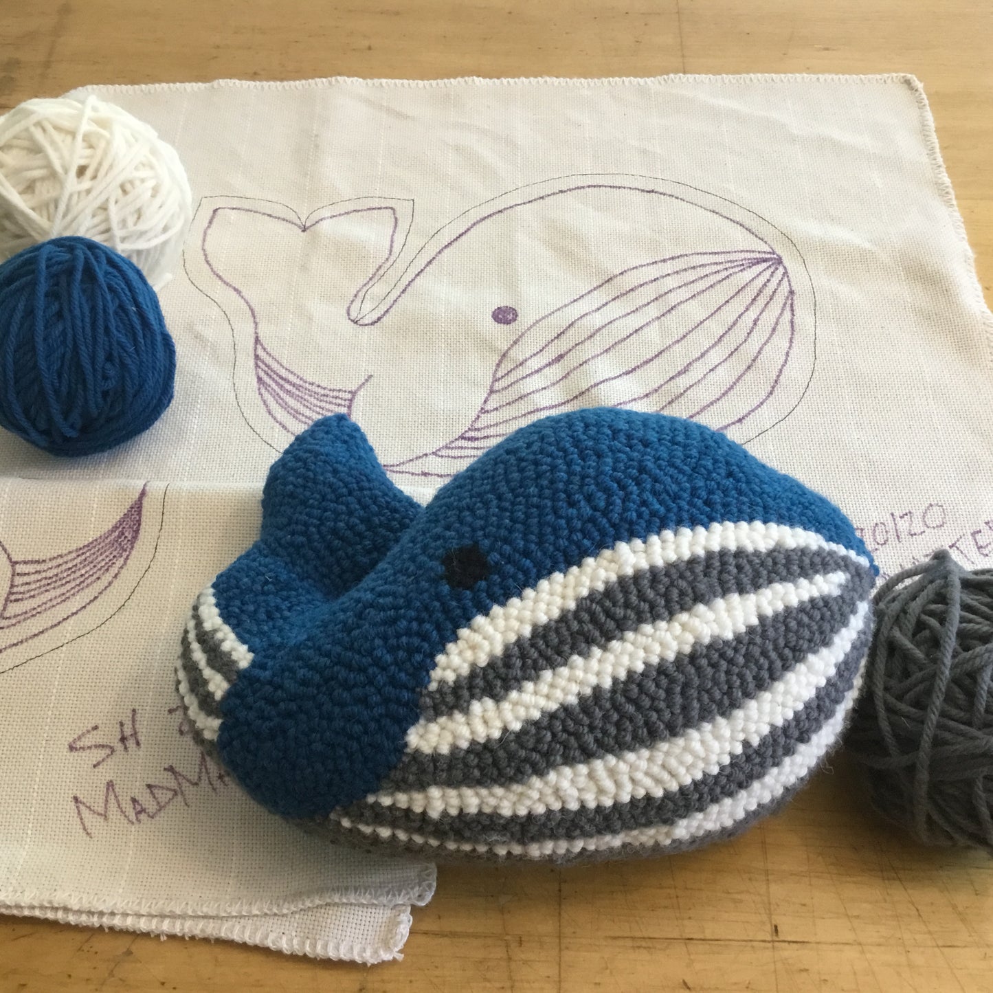 Whale - Rug Punched Pillow Kit